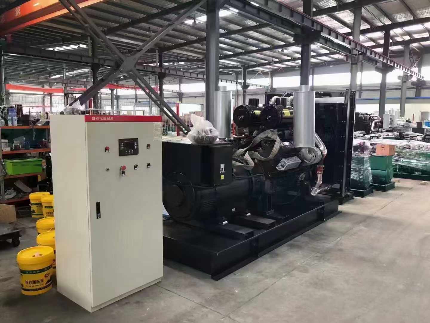 左贡柴油发电机运行时的噪音和振动水平如何?