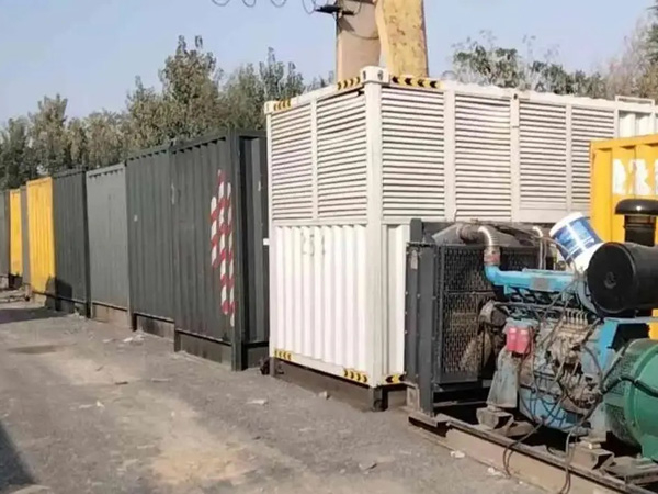 左贡200KW柴油发电机机组每小时油耗是多少?